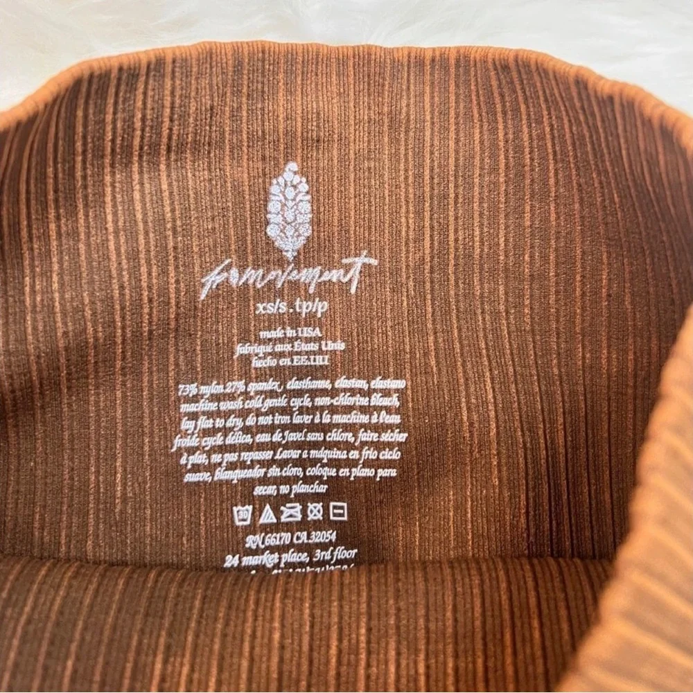 Free People Movement Set - Picture 6 of 7